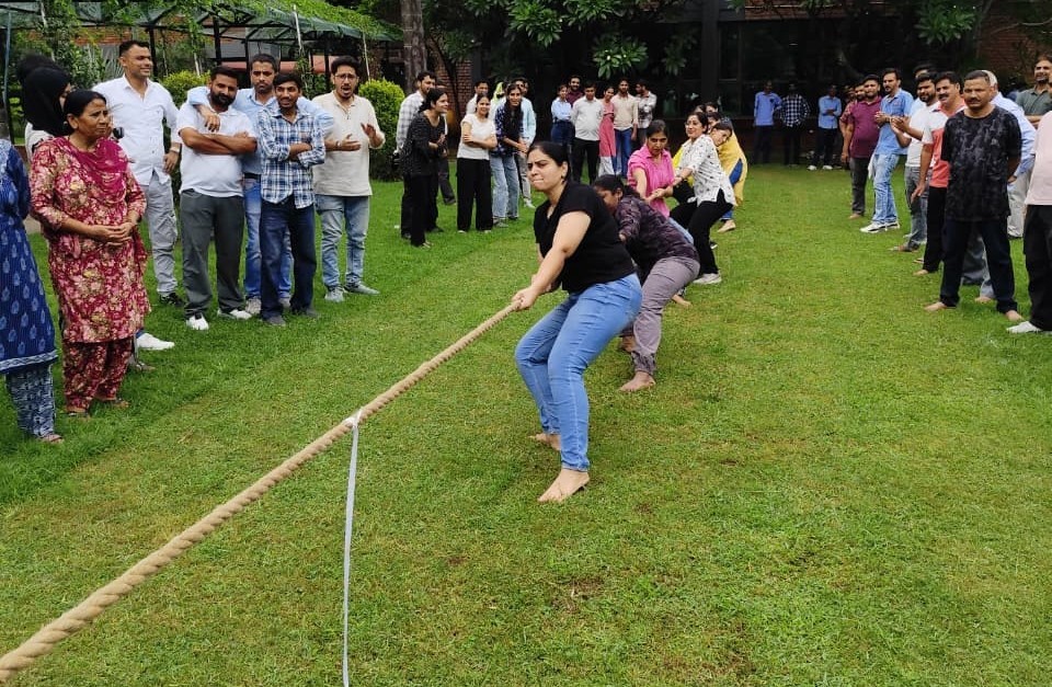 Tug of War: Celebrating Independence Day with Team Spirit at CSIR-IMTECH